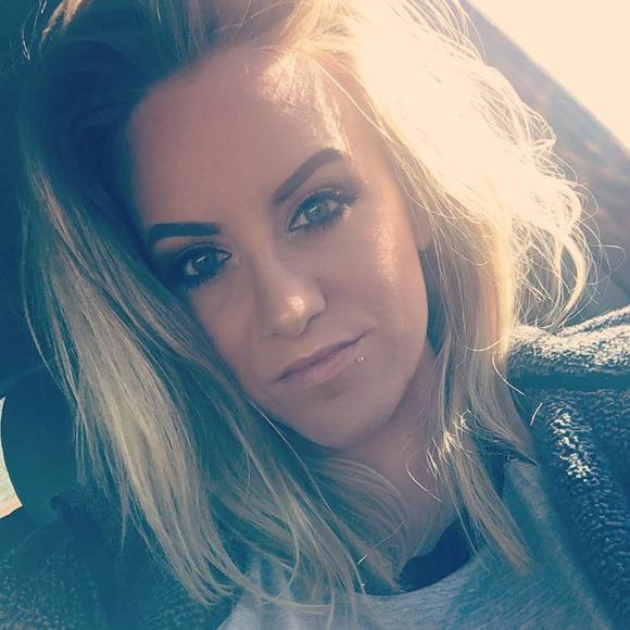 Meet your Posher, Dreama - Picture 1 of 1